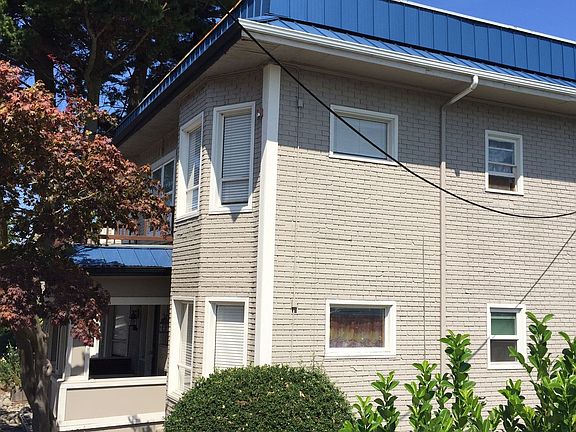 3rd image of 902 Washington Ave