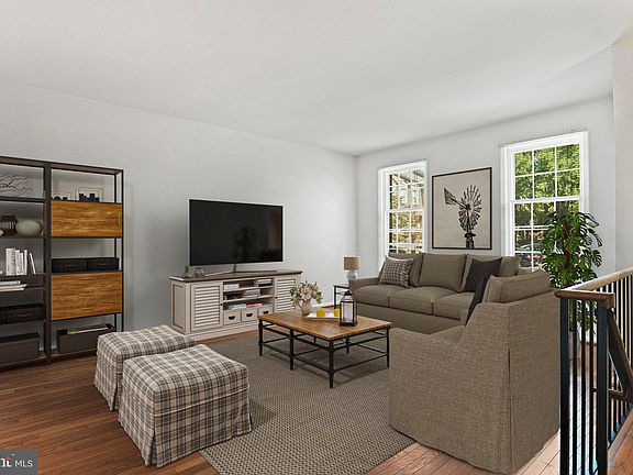 4th image of 10125 Ebenshire Ct