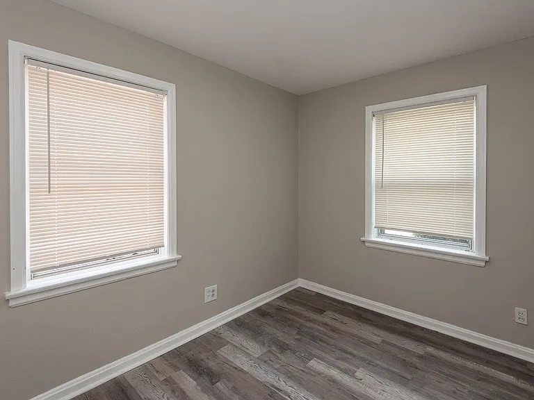 10116 Saint Katherine Ln — Photo 10