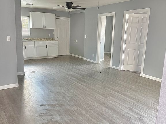 3rd image of 2615 W Morten Ave #A