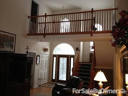 5th image of 33162 Frank Lor Dr
