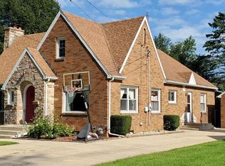 410 E Brayton Rd, Mount Morris, IL 61054