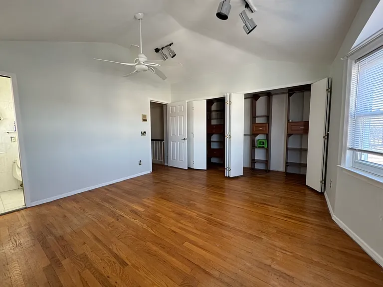 179 Lewiston St #2 — Photo 11