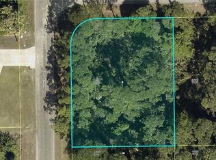 860 Kildare St E, Lehigh Acres, FL 33974