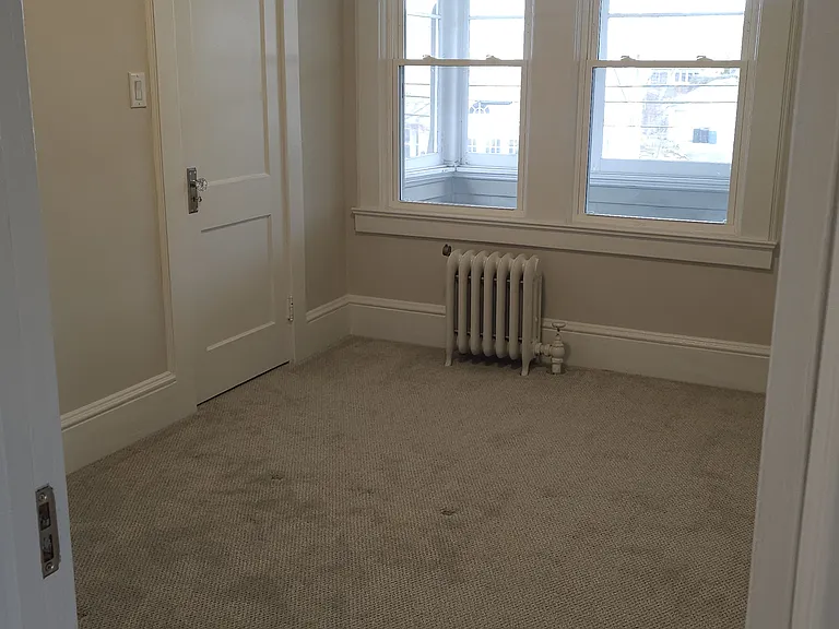 8 1st Ave — Photo 29