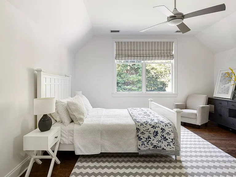 8 Devon Woods Close — Photo 15