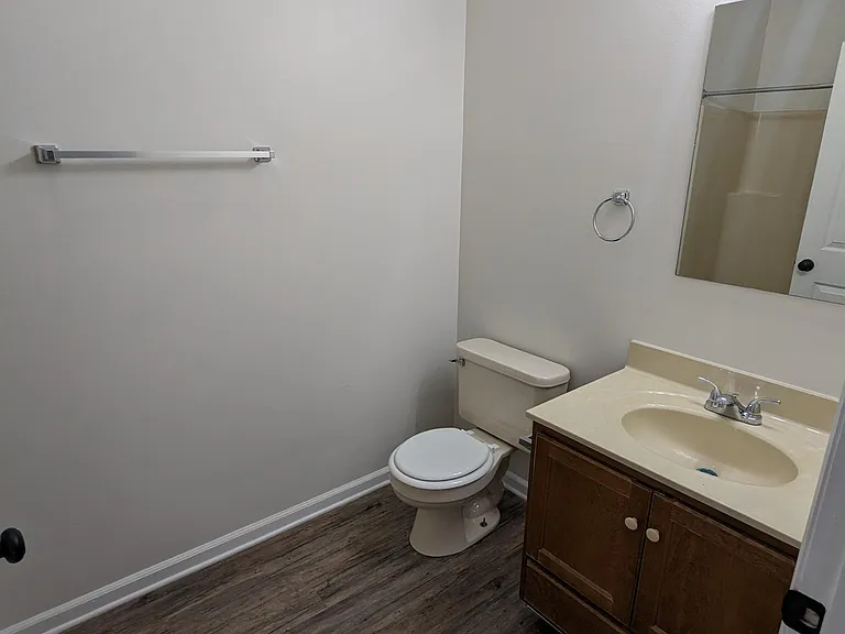 1425 College Heights Rd #205 — Photo 43