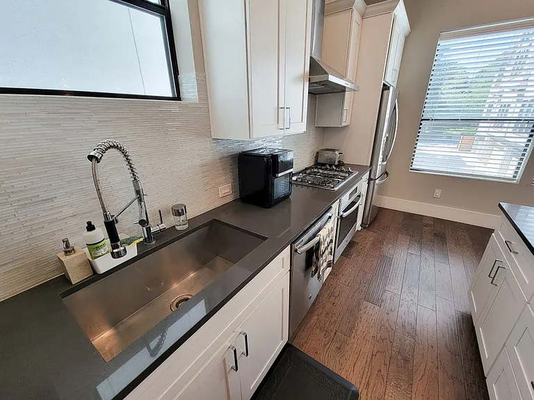 5709 Larkin St #A — Photo 19