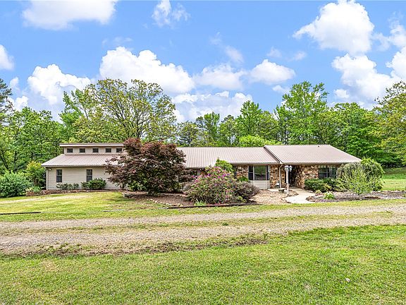 2nd image of 1231 Saint Joe Rd