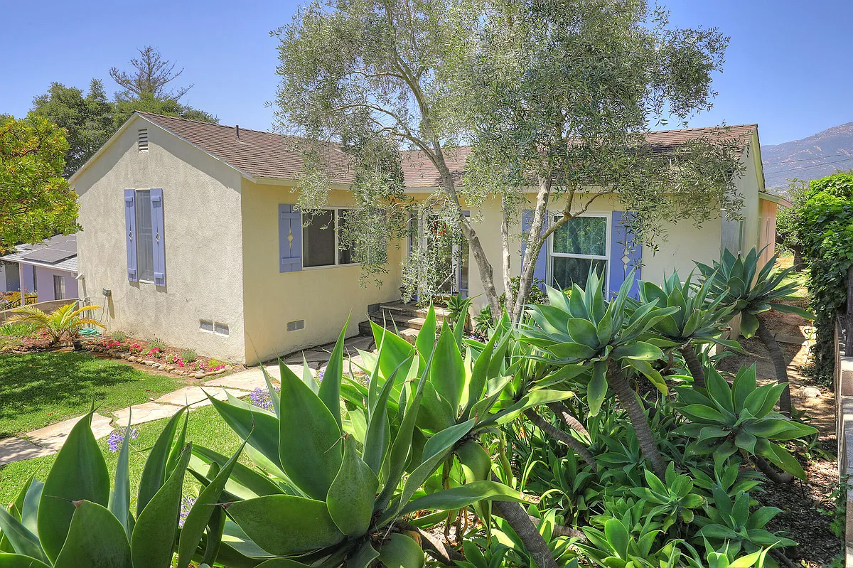Building Photo - 3644 San Gabriel Ln