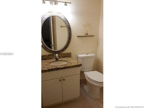 3rd image of 9171 Fontainebleau Blvd APT 6