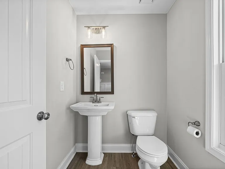 528 Macy Lynn Dr — Photo 16