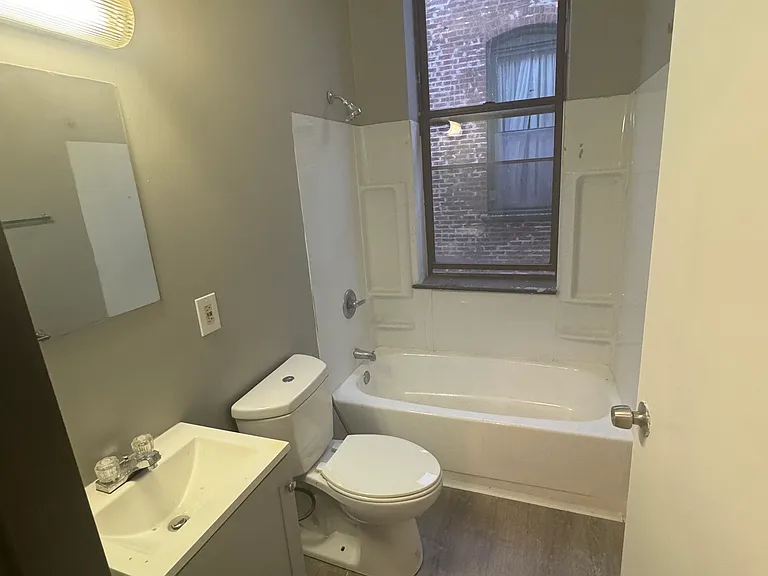 301 Main St #311 — Photo 3