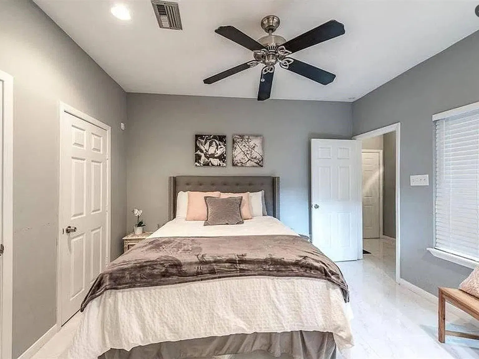 2 bed, 2.5 bath, 1756 sqft, $2,500 — Photo 3