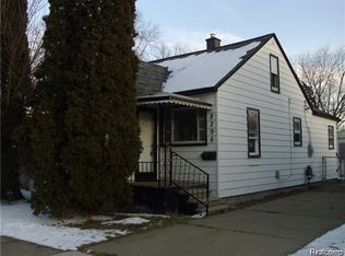 8296 Chalmers Ave, Warren, MI 48089