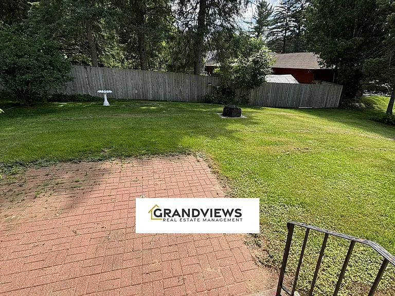 611 Birch St — Photo 18