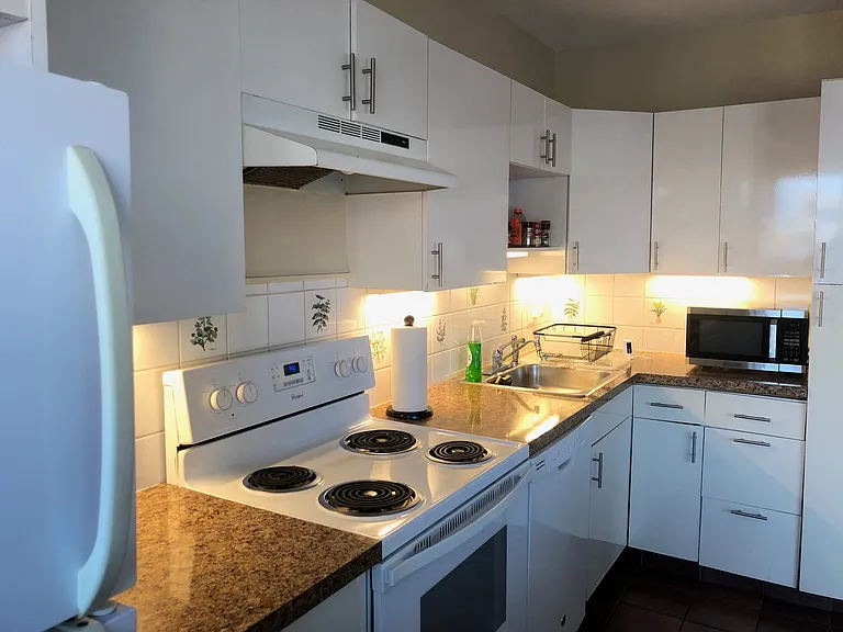 259 Beacon St #72 — Photo 9