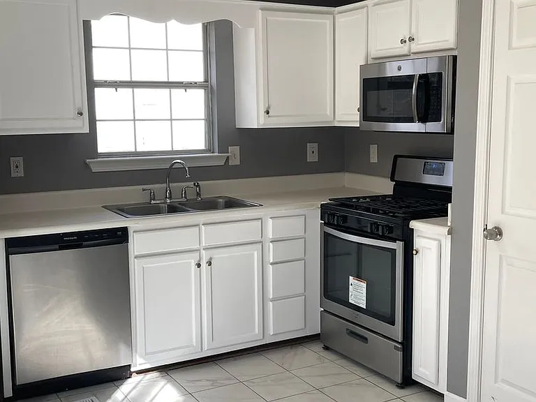 112 Harvard Dr — Photo 5