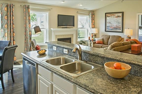 Open kitchen with snack bar