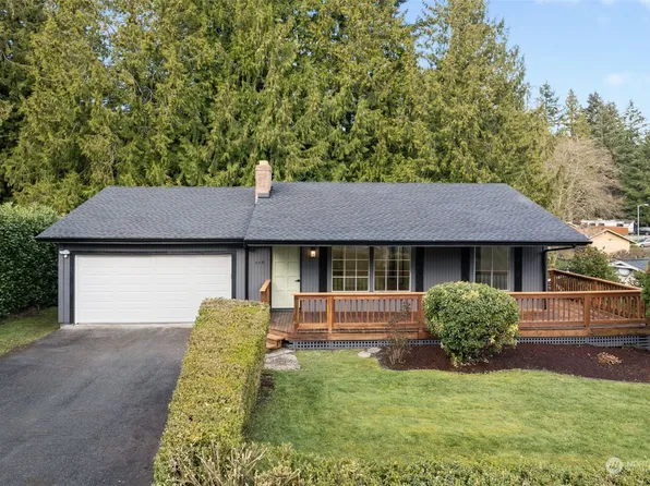 550 NE Redbud Lane, Bremerton, WA 98311