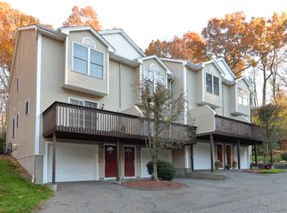 40 Trolley Bridge Rd APT 1, Shelton, CT 06484