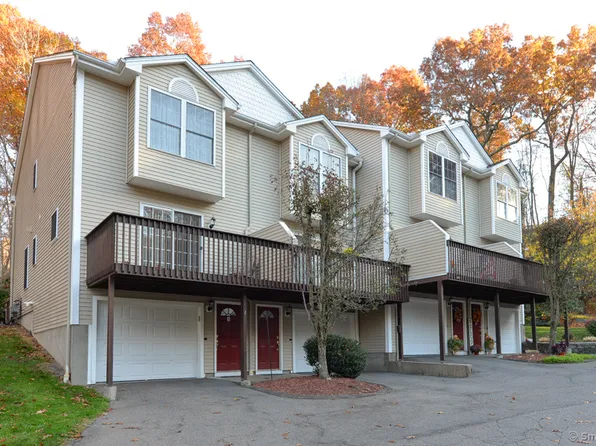 40 Trolley Bridge Road APT 1, Shelton, CT 06484
