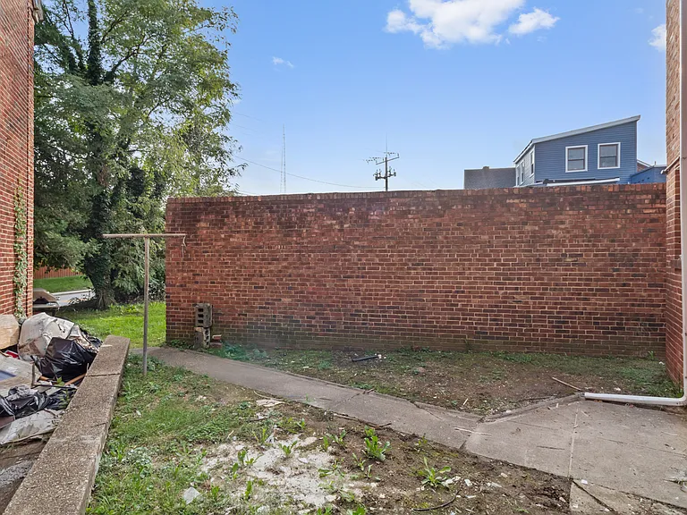 2915 Oakford Ave — Photo 20