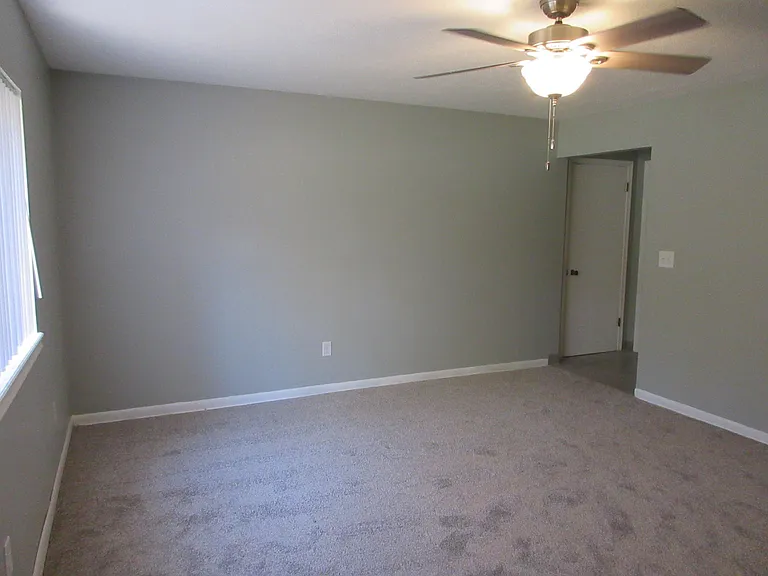 4729 California St — Photo 8