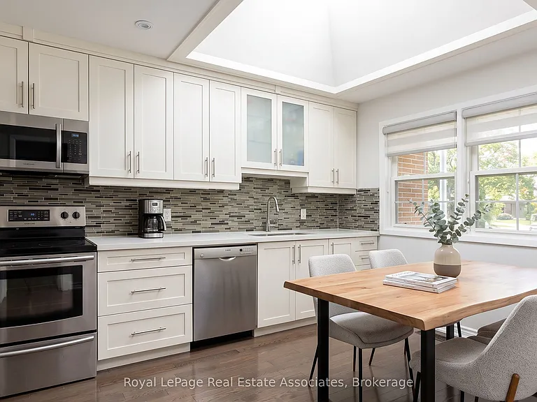 130 Grandview Ave — Photo 4