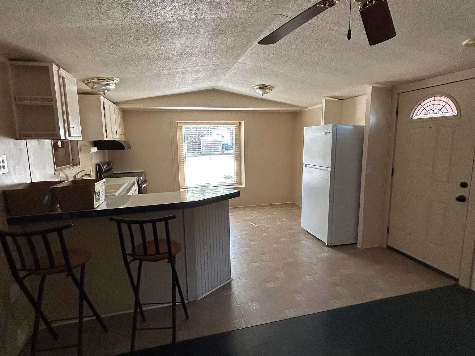 2 bed, 764 sqft, $1,550 — Photo 4