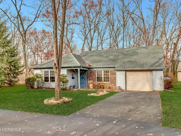 22 Morning Glory Lane, Whiting, NJ 08759