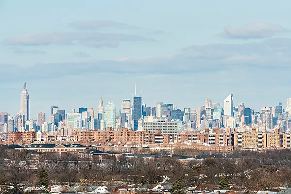 Rented by The Dermot Realty Management Company | media 31