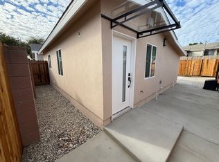 1912 N Saint Louis Ave, Signal Hill, CA 90755
