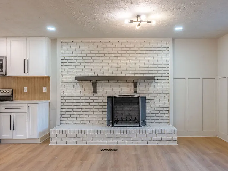 855 E Lanier Ave #855 — Photo 4