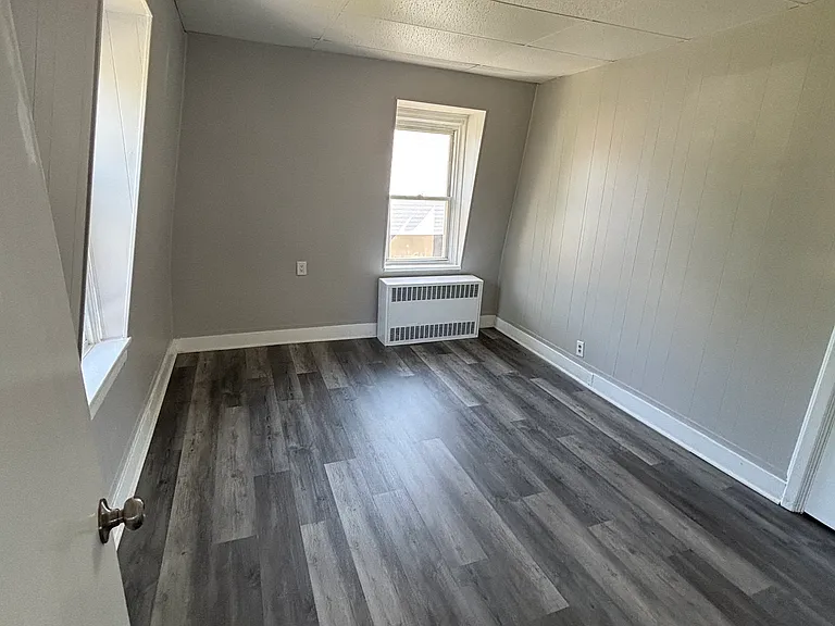 29 Grove St #2 — Photo 6