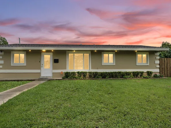 15403 SW 102nd Avenue, Miami, FL 33157