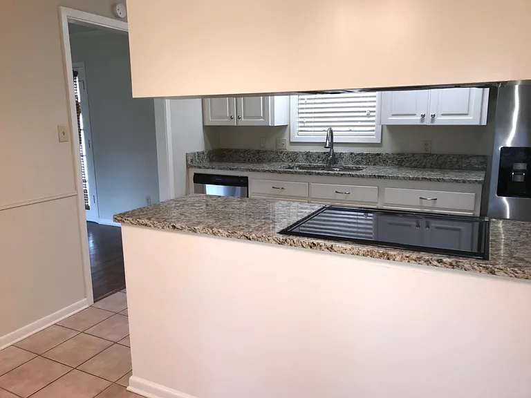 306 Breton Dr — Photo 10