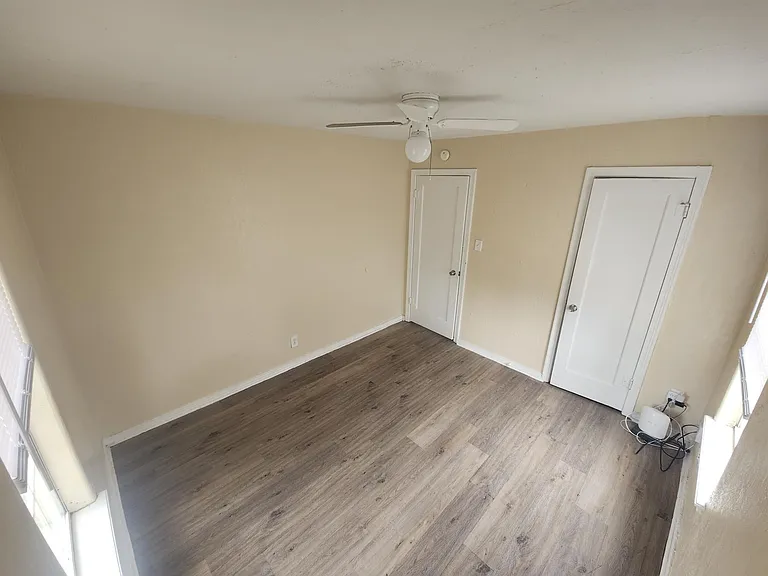 1002 N Lake St #A — Photo 20