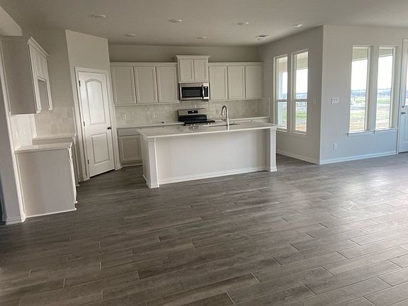6th image of this home