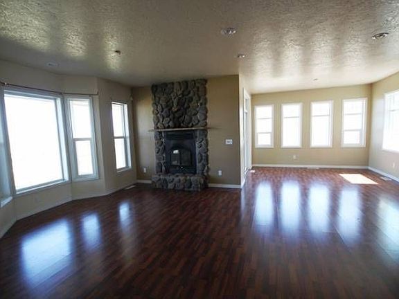 4th image of 7260 Horse Haven Ln
