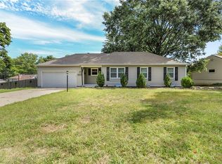 9503 Grandview St, Overland Park, KS 66212