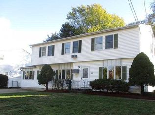 1039 Thompson Dr, Bay Shore, NY 11706