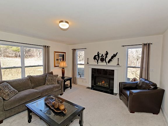 2nd image of 18 Morgan Ct
