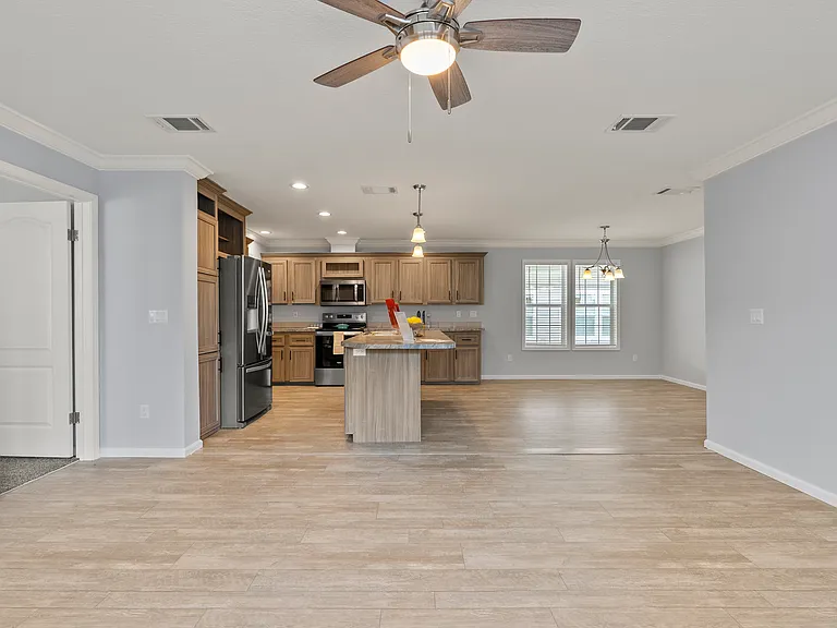 Royal Palm Village — Photo 35