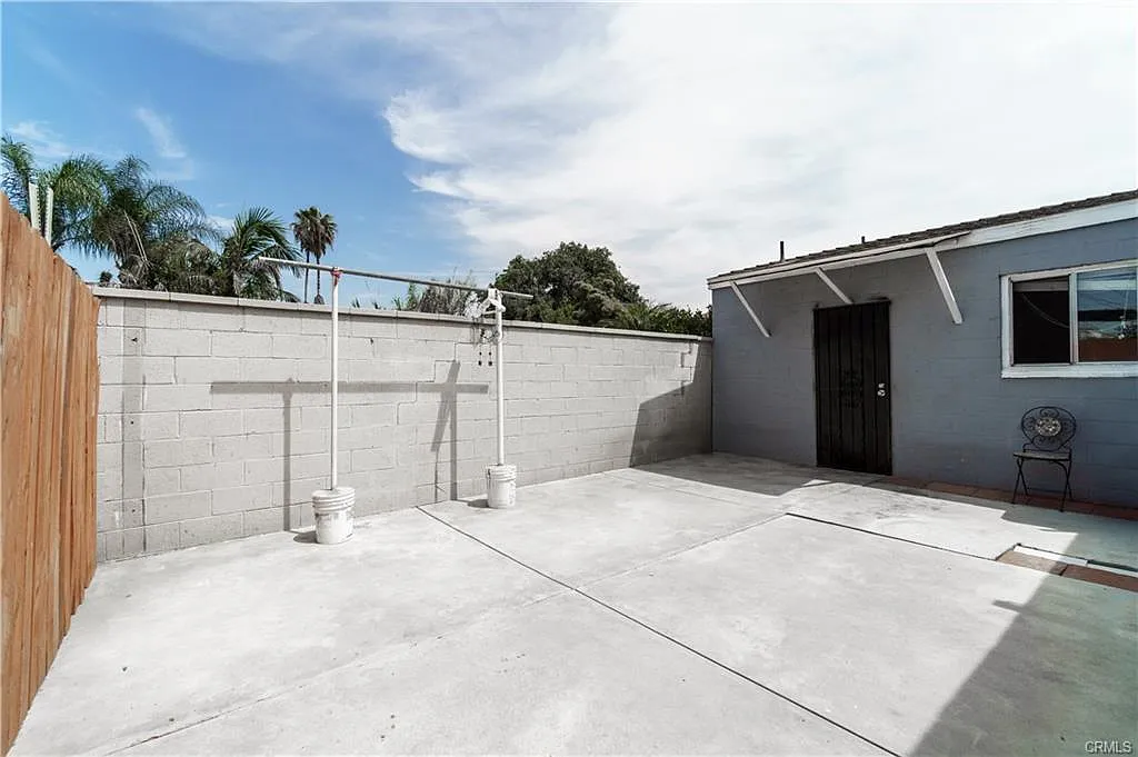 1 bed, 590 sqft, $1,990 — Photo 2