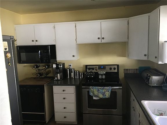 3rd image of 8812 Lenox Ave SW