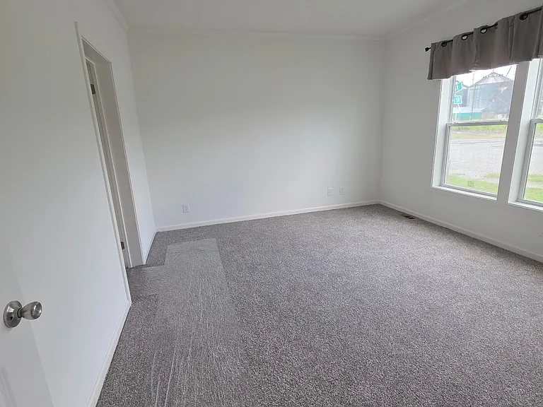 805 Lee St — Photo 9