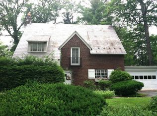 1033 Circle Dr, Palmerton, PA 18071