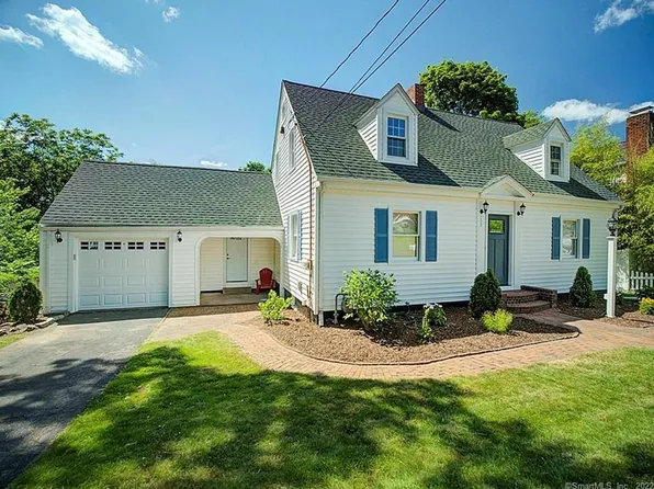 208 Grandview Ave, Hamden, CT 06514