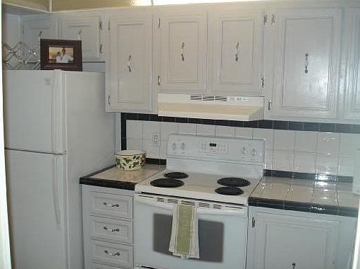 1st image of 2450 NE 15th Ave #2